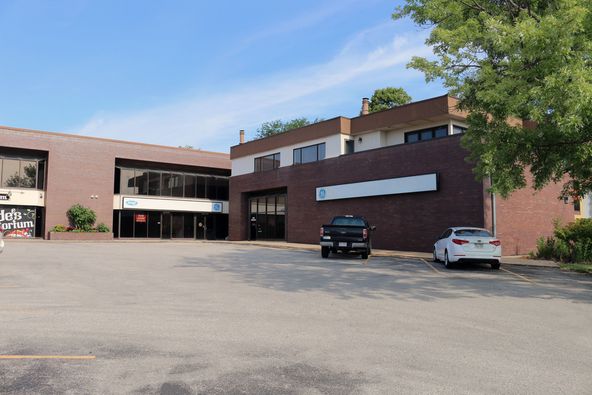 Davenport Plaza: 310-334 N 115th Street, Omaha, NE 68154